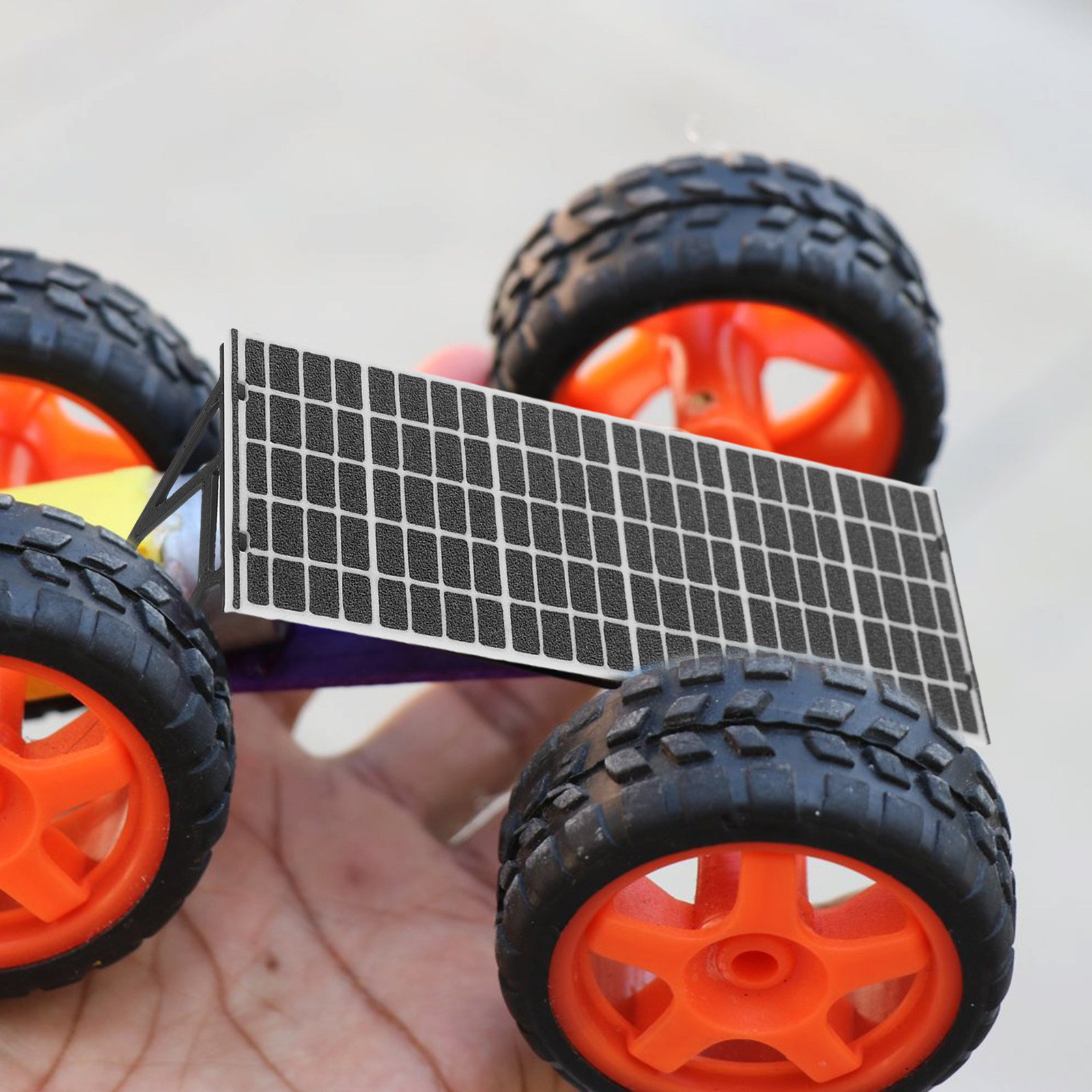 Pannello Solare in Scala 1:64, - Renewable Energy Diorama recensione e prezzo